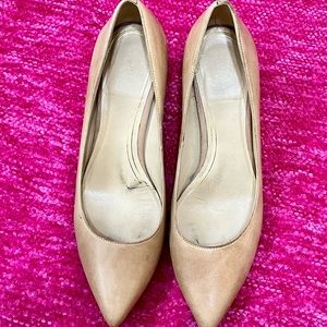 Cole Haan Nude/Tan Pumps Size 10
